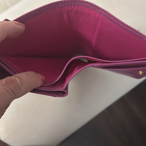 💕STUNNING Givenchy Pink Leather Compact Wallet 💕 - Picture 9 of 10